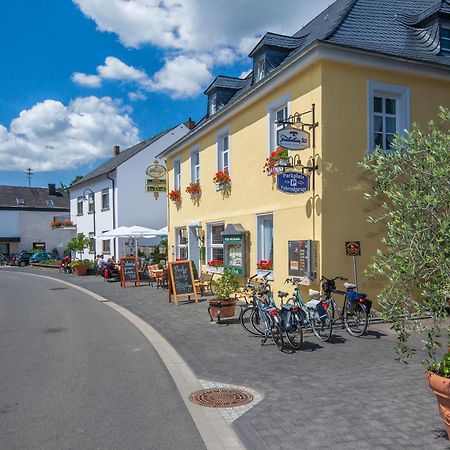 Hotel Zur Post Mulheim an der Mosel Exterior photo