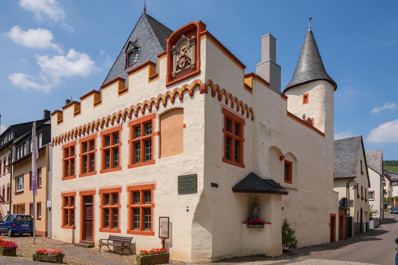 Hotel Zur Post Mulheim an der Mosel Exterior photo