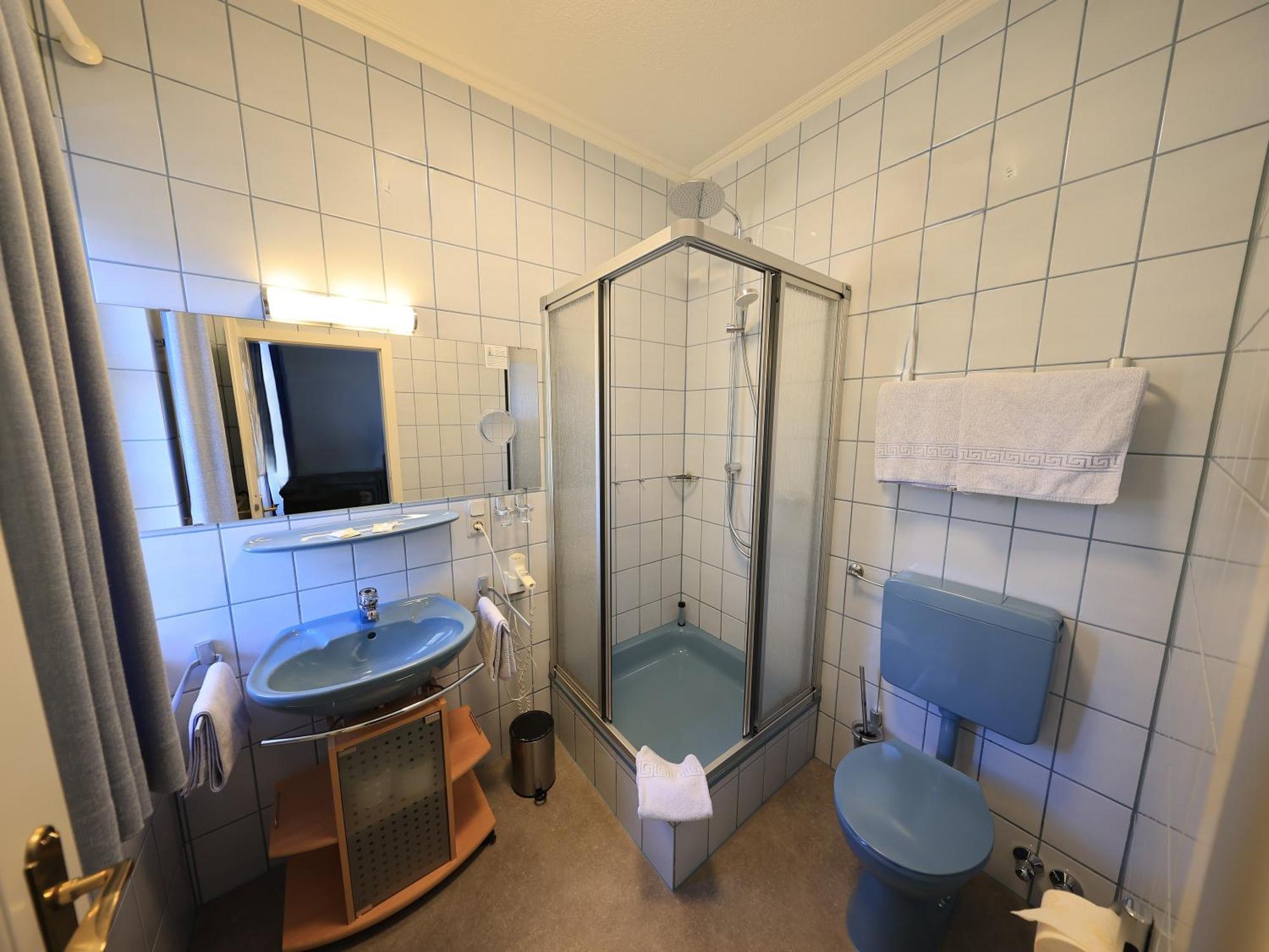 Hotel Zur Post Mulheim an der Mosel Exterior photo